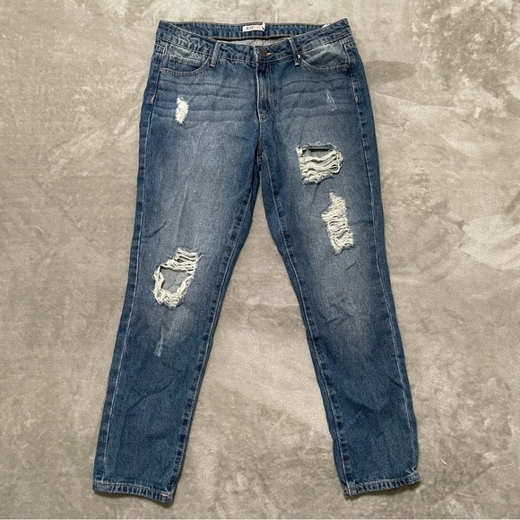 Justfab Distressed Jeans Size 30 - Picture 1 of 9